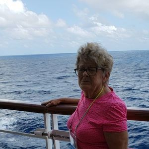 Meet your Posher, Linda